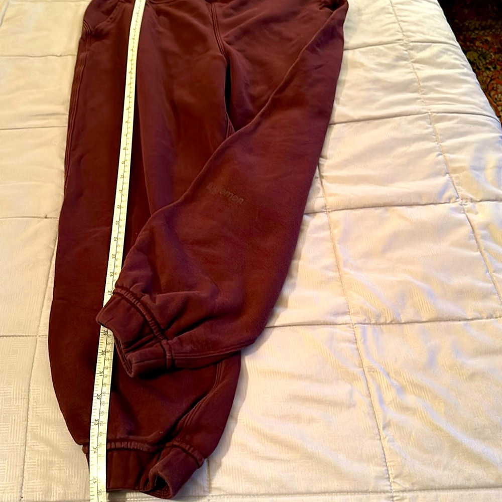 Lululemon sweats